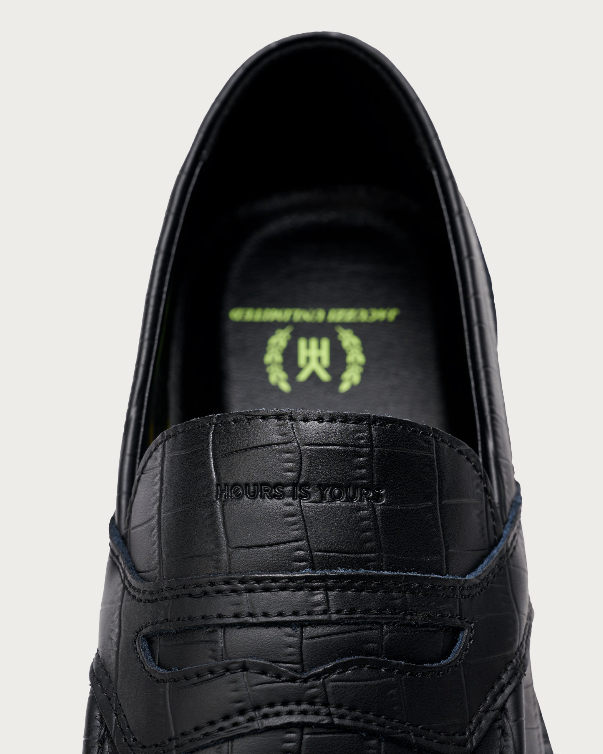 JACUZZI UNLIMITED COHIBA Penny Loafer